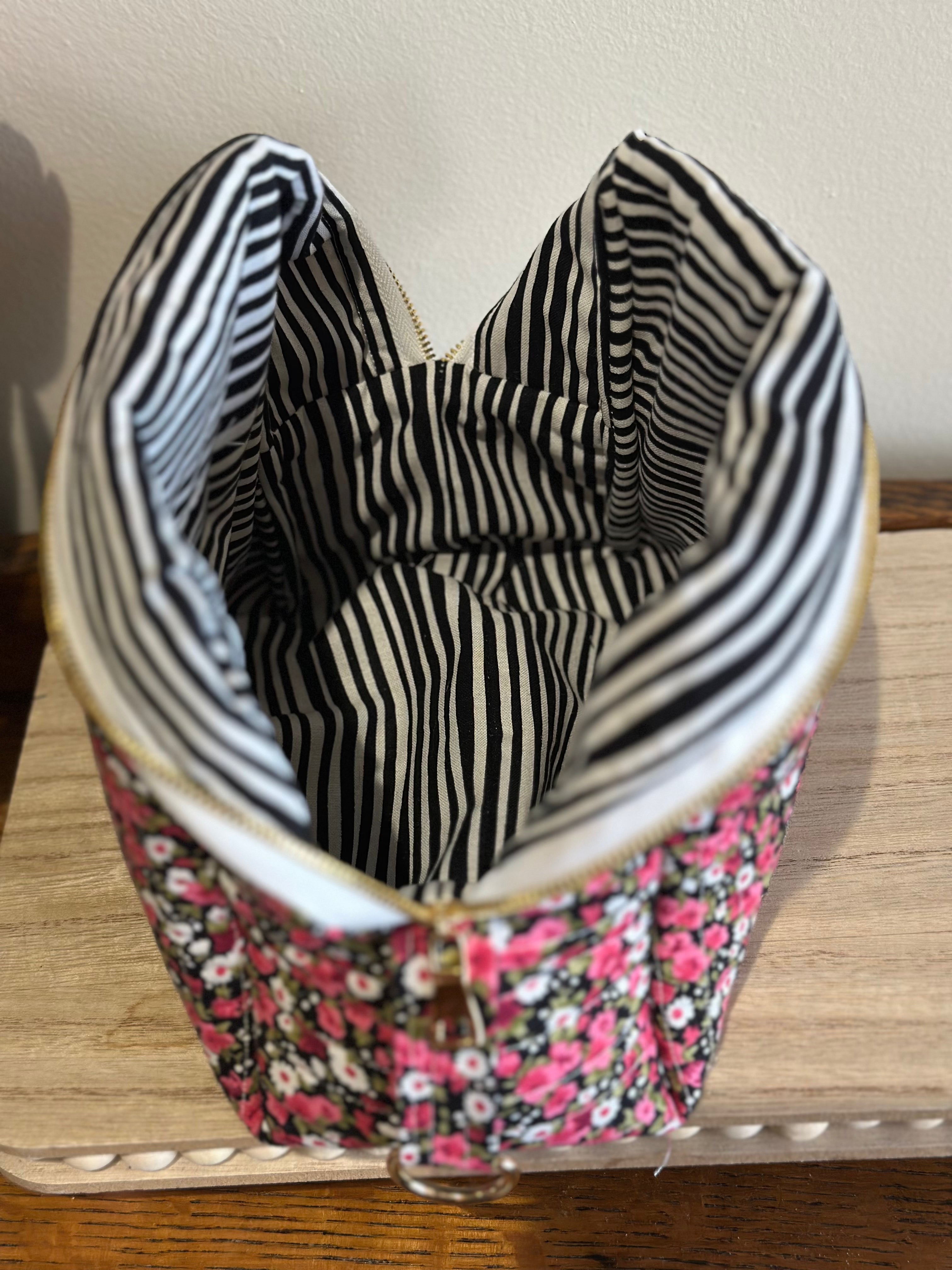 The Carryall - Pink + Black Wildflower