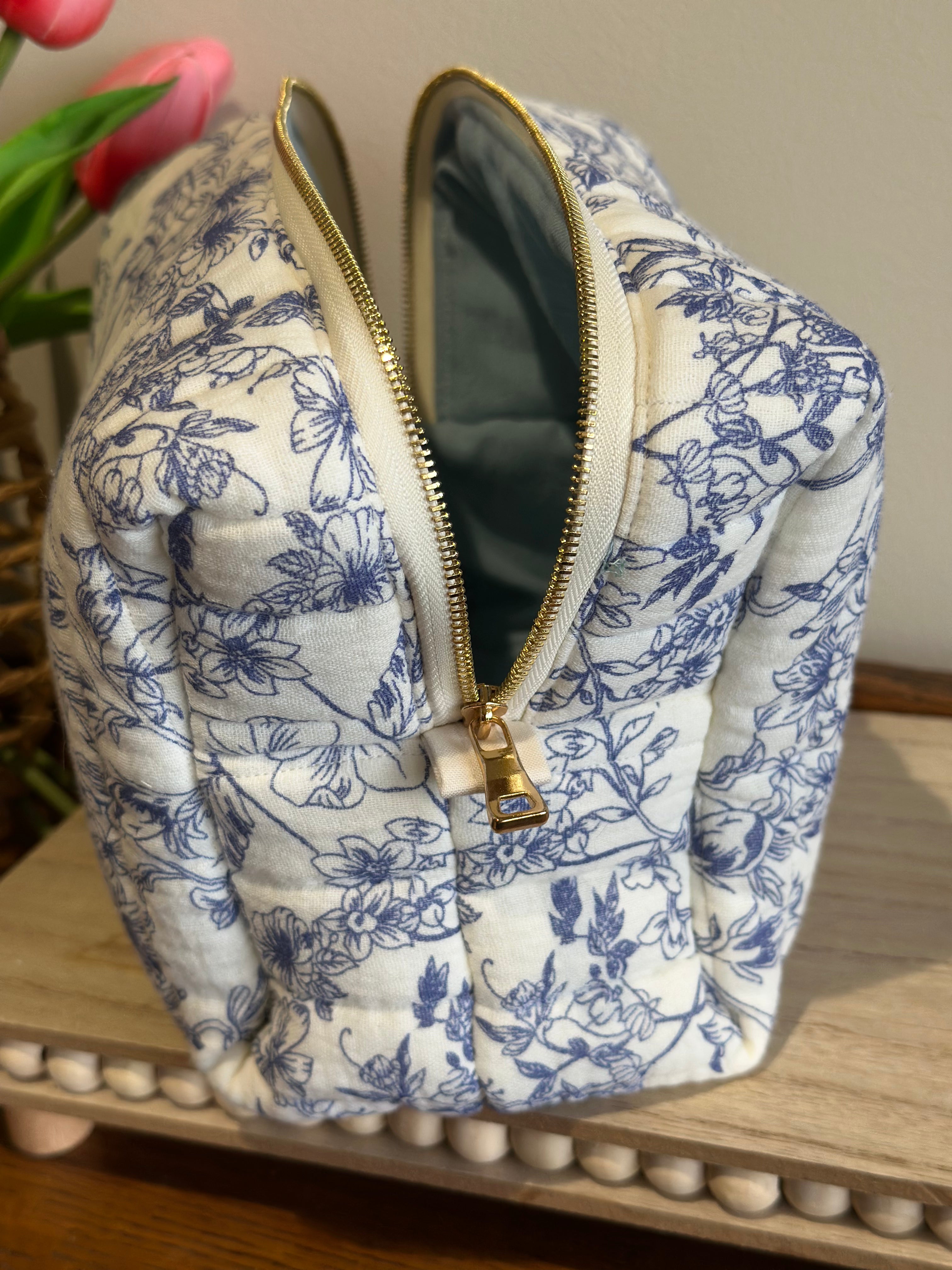 The Carryall - Blue Floral + Cream