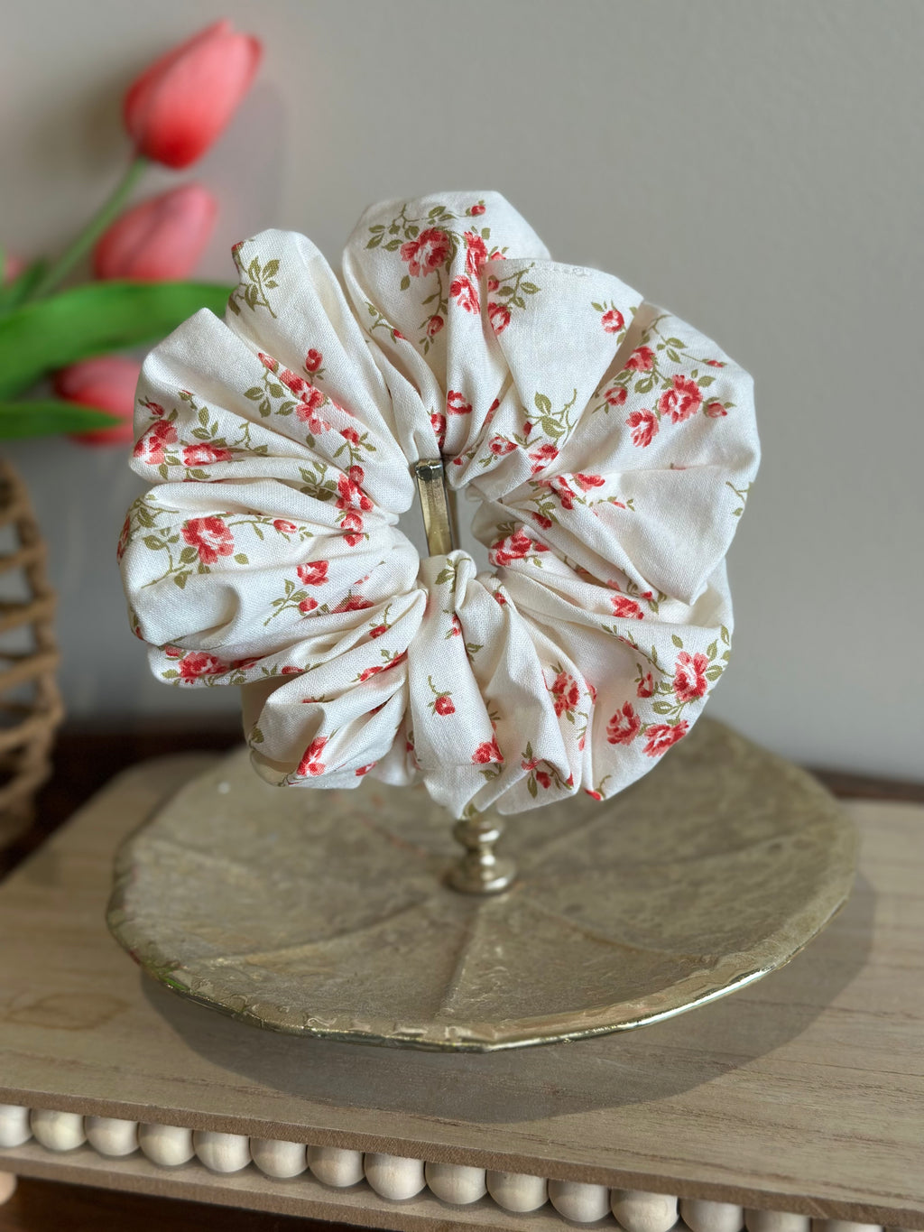 The Everyday Scrunchie - Vintage Floral