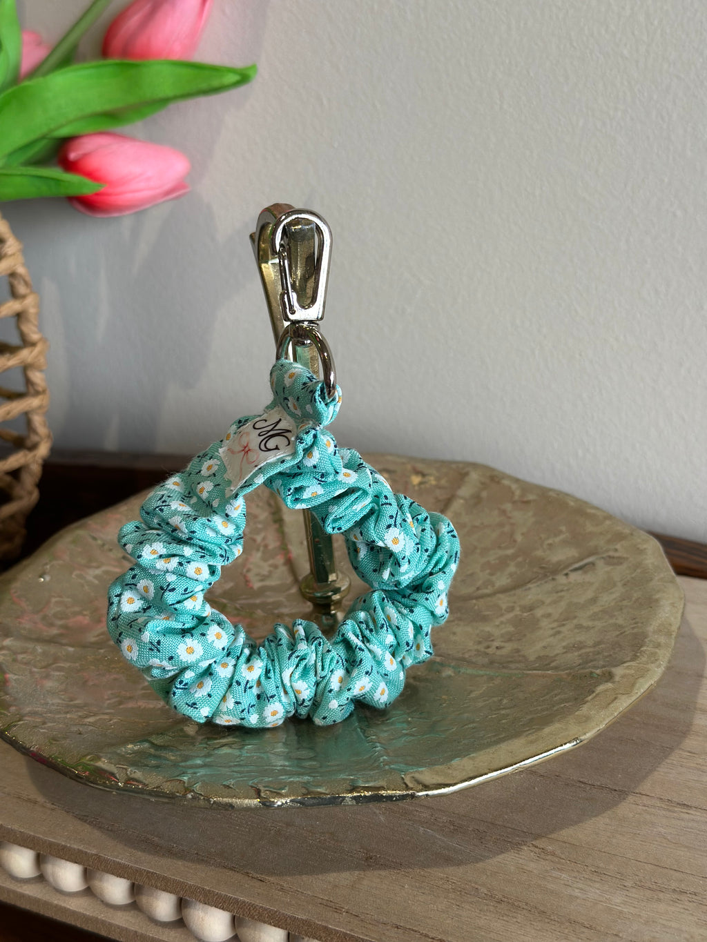The Keepsake Wristlet - Teal Daisy