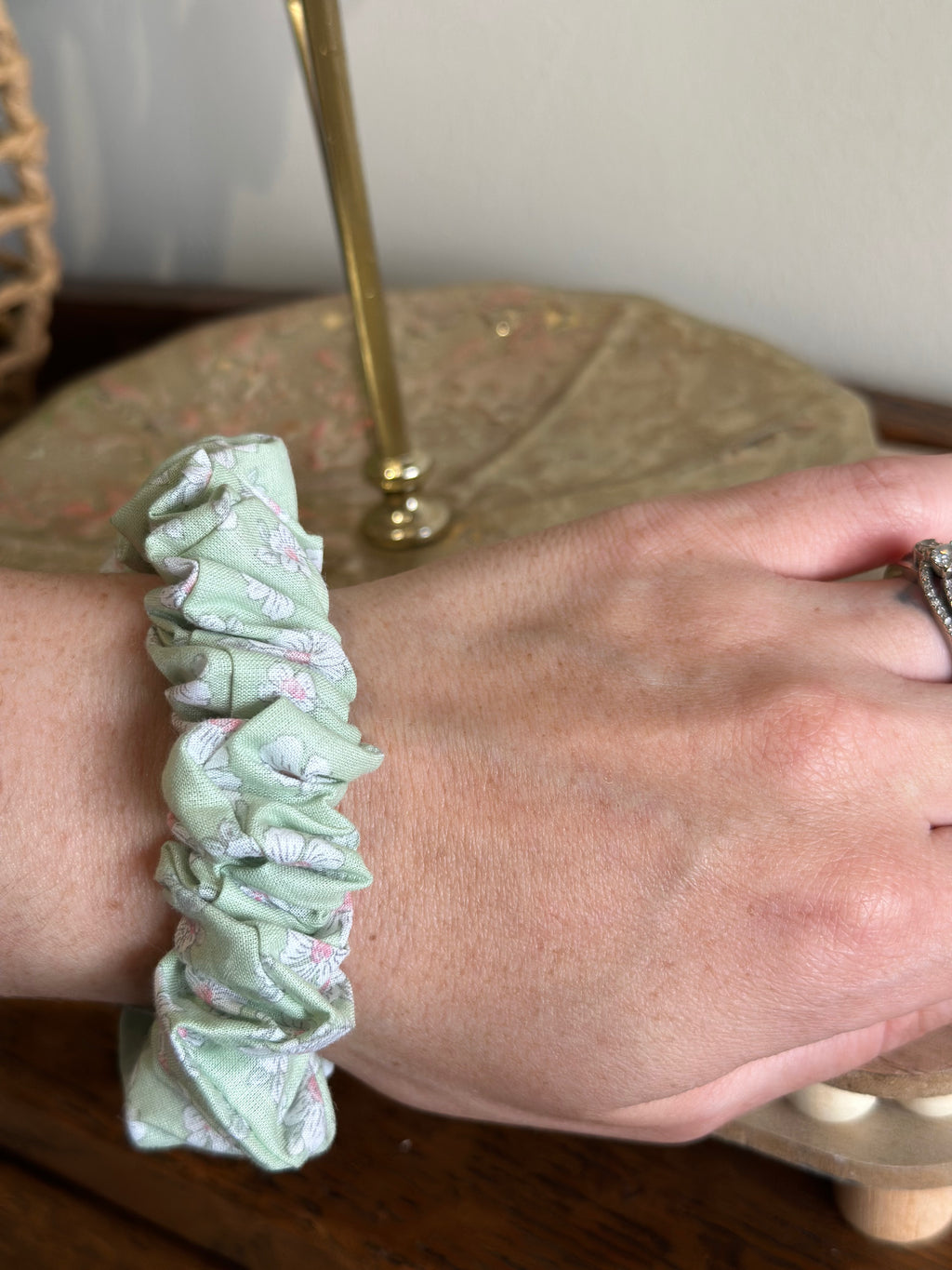 The Keepsake Wristlet - Vintage Green