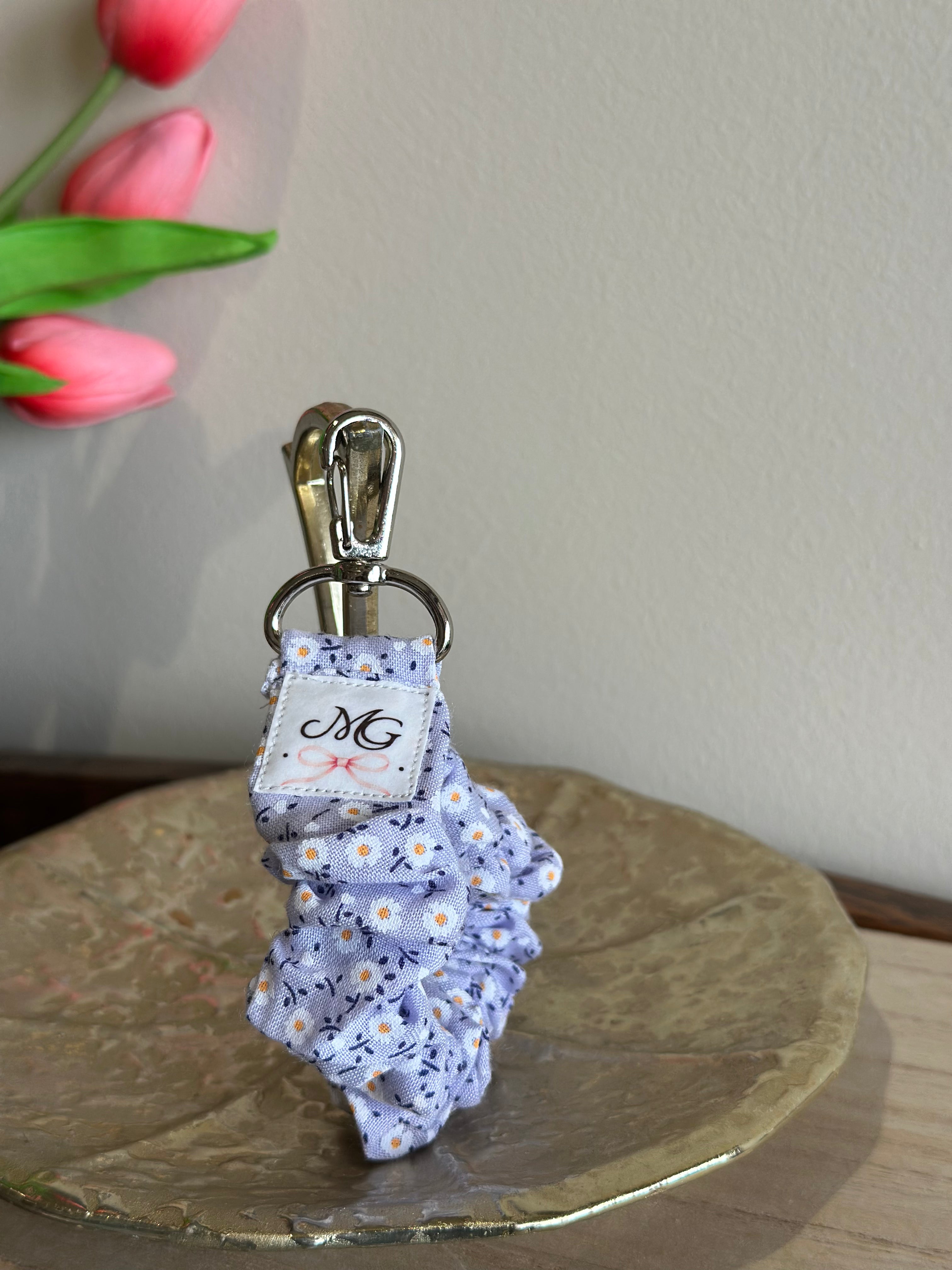 The Keepsake Wristlet - Purple Daisy