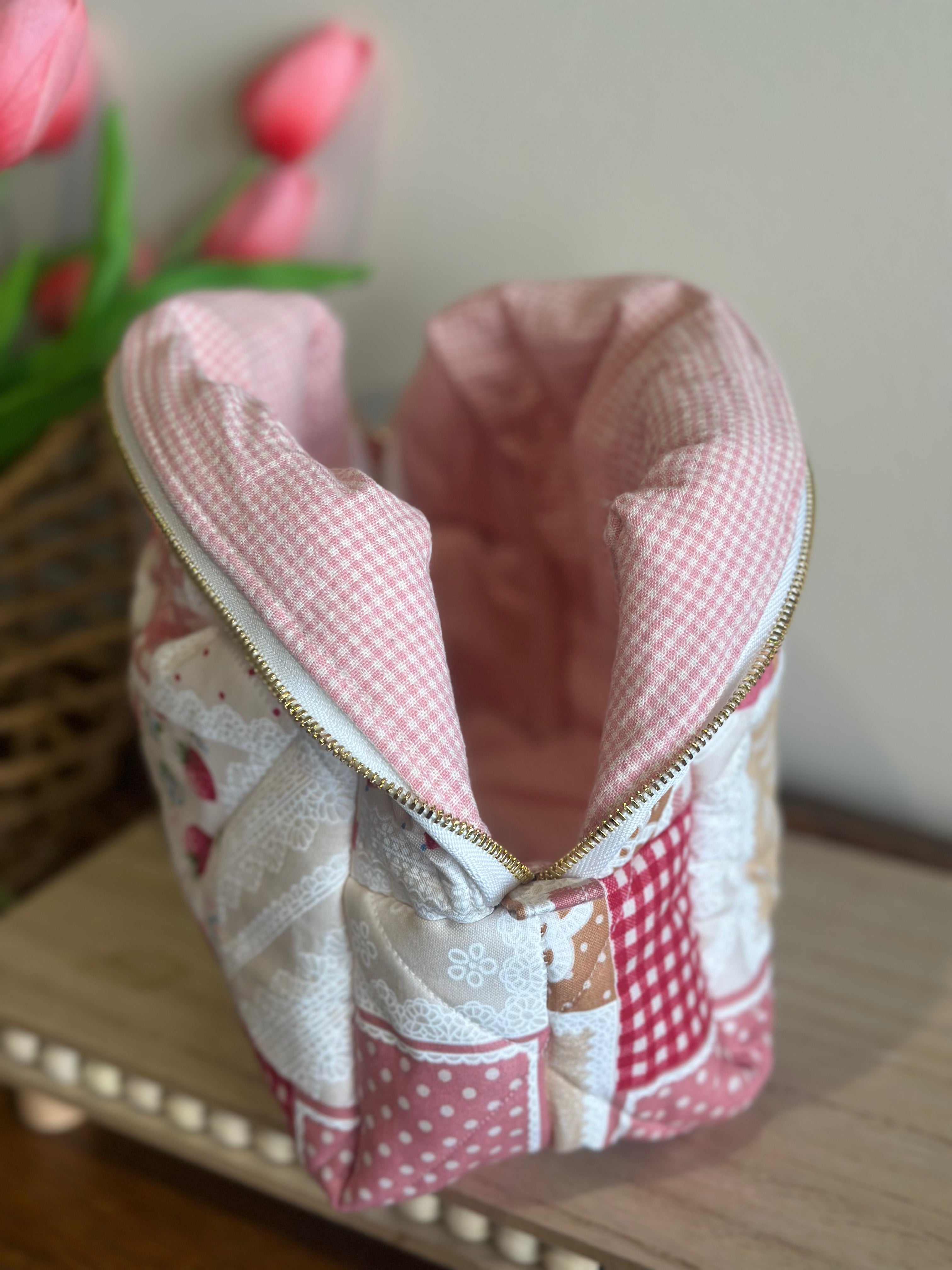 The Carryall - Pink cottage Core