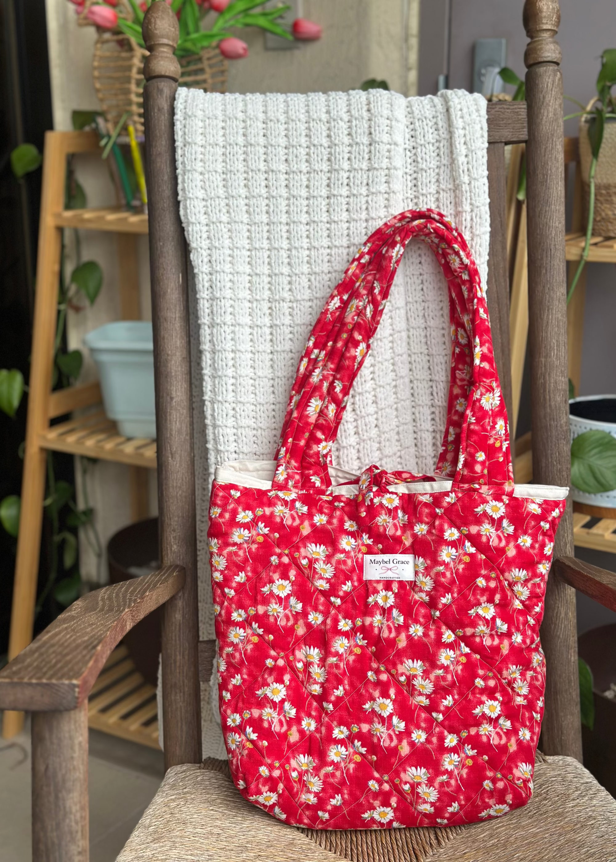 The Market Tote - Red Floral